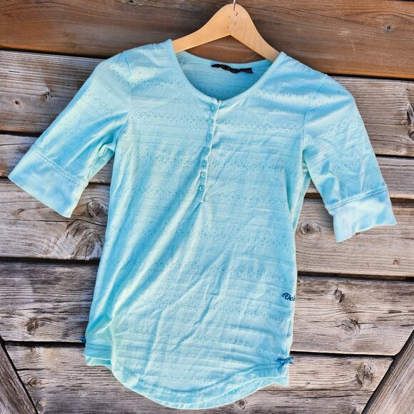 DAINTY VOLCOM 3/4 Sleeve Women's Medium Mint Green Shirt Bow Detail Gem ROMANTIC - Picture 1 of 9